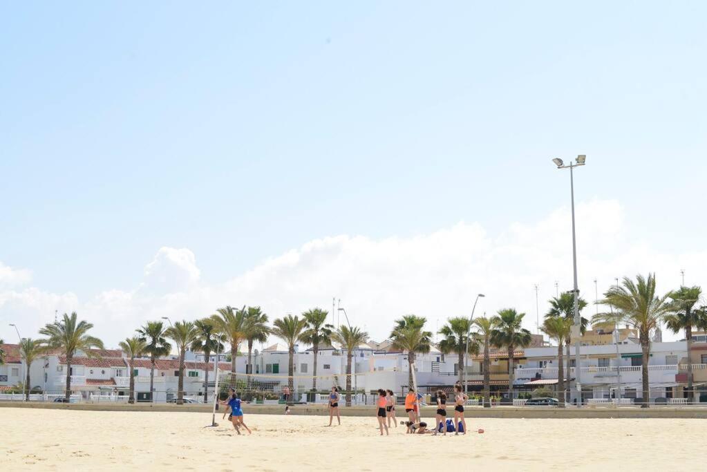 Holiday home Magnifico Duplex Nueva Andalucia, 3 Y Vistas A La Playa